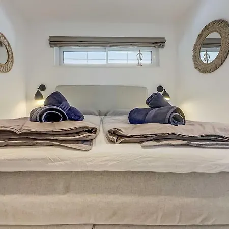 112-stunning Beachfront In * Benalmádena